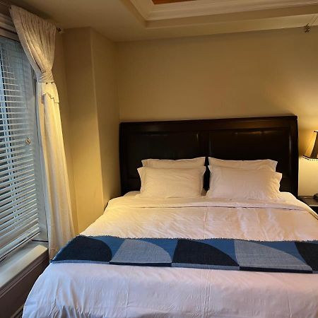 Lucky Suite, Two-Bedroom Suite With Independent Entrance In Richmond Close To Yvr Dış mekan fotoğraf